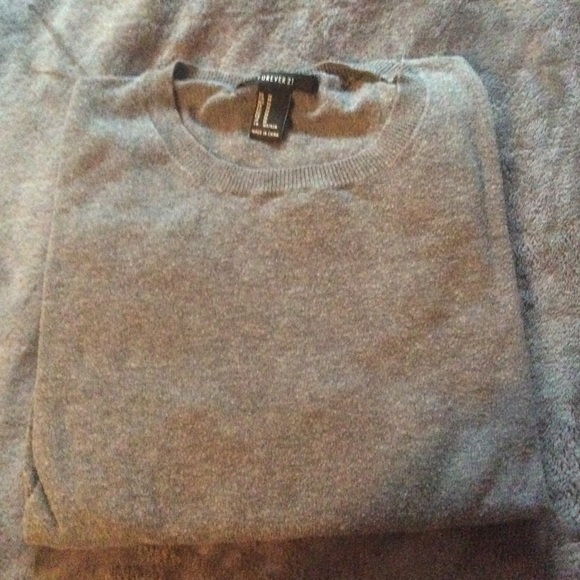 Gray Sweater - Picture 1 of 2